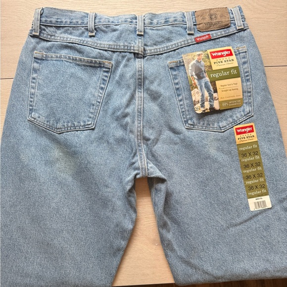 Wrangler Light Blue Regular Fit Jeans - Picture 1 of 5